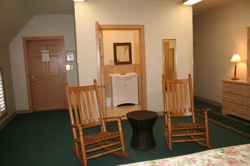 Visions Inn image 10