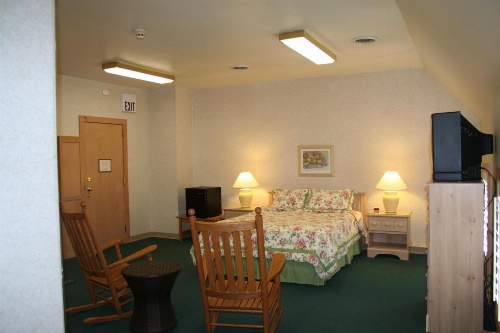 Visions Inn image 17