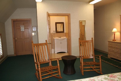Visions Inn image 7